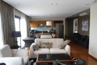 Top floor serviced apartment with lake view for rent in Tay Ho