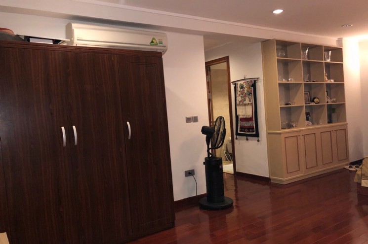Apartment for rent in L1 building, Ciputra urban area, modern architectural style, area 154m2, 3 bedrooms. 6