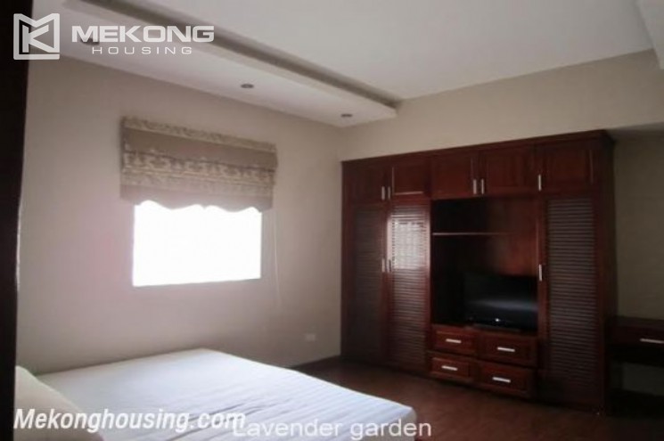 Nice and Modern Serviced Apartment Renting in Cau Dat st, Hoan Kiem dis 1