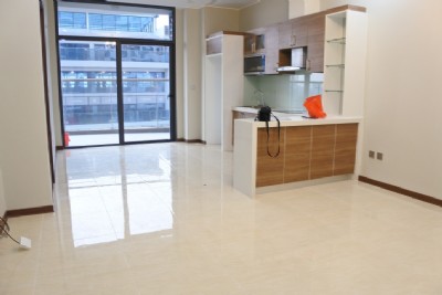Unfurnished apartment with 3 bedrooms for rent in Trang An Complex