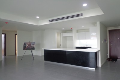 Unfurnished serviced apartment for rent in Watermark Building